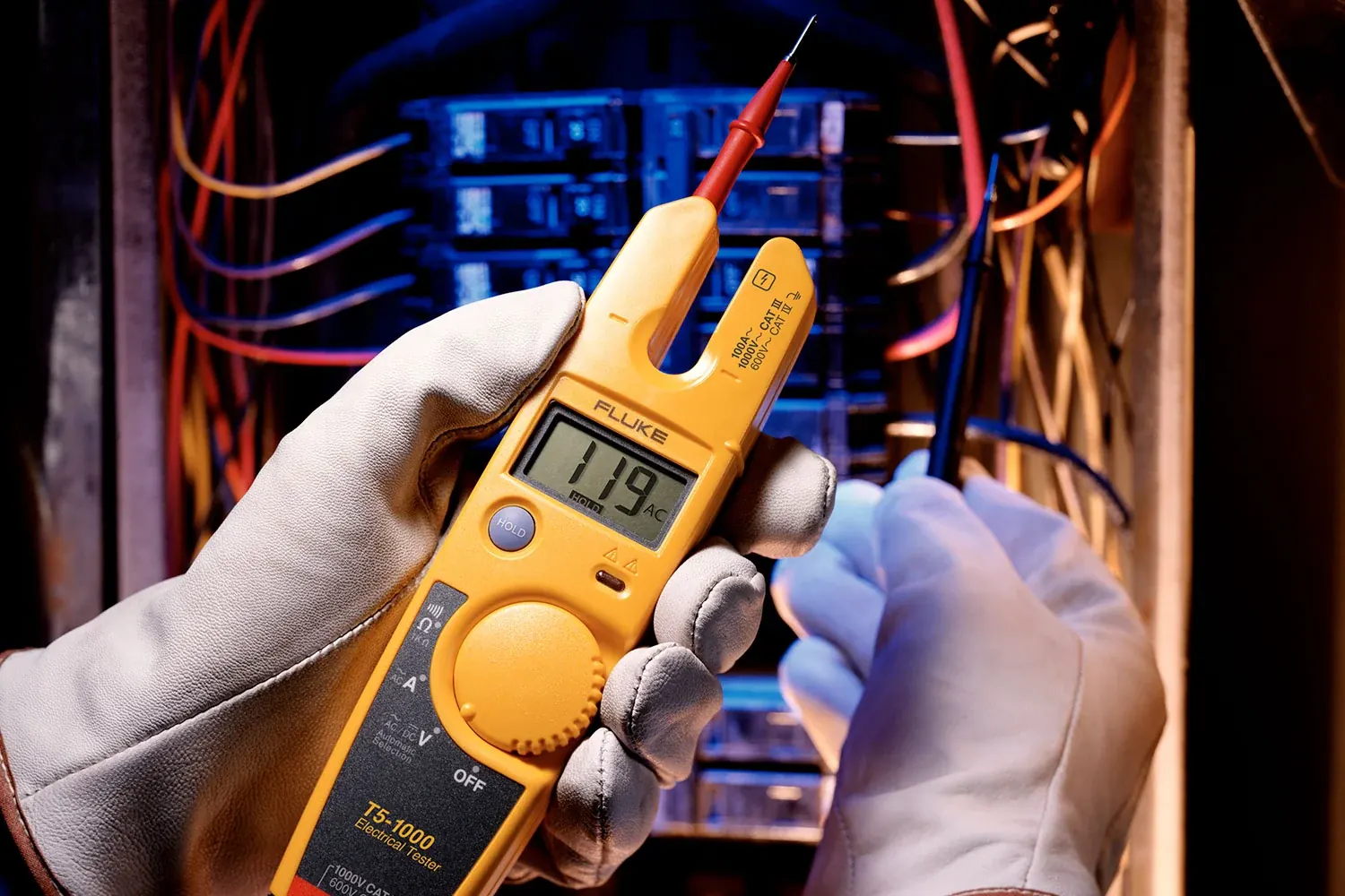 Professional Electrical Testing Equipment - Fluke T5-1000 Electrical Tester